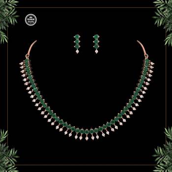 Green necklace-sets 1