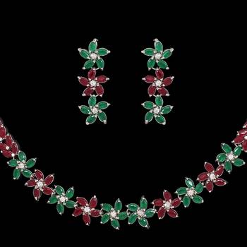Maroon necklace-sets 2
