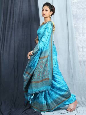 Sky Blue Zari Woven Tanchoi Silk Saree 2