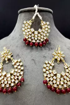 Maroon Copper Light Weight Gold Plated Earring Mang Tika Set
