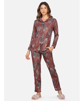 womens winter loungwear maroon printed polyester night suit 1