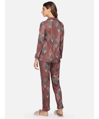 womens winter loungwear maroon printed polyester night suit 3