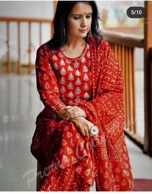 Rayon ethnic gold print kurti pant with dupatta 2