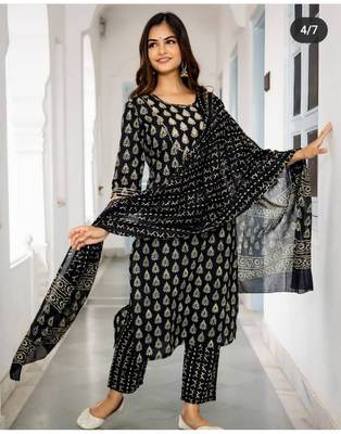 Rayon ethnic gold print kurti pant with dupatta 1