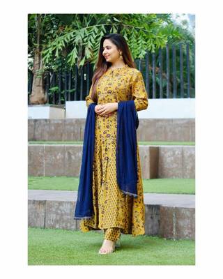 Rayon ethnic kurti pant with dupatta 2