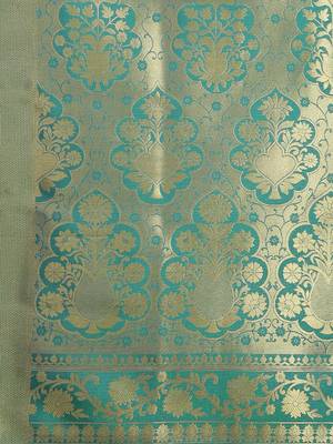 Green woven silk saree with blouse 5