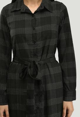 Black printed crepe short-dresses 4