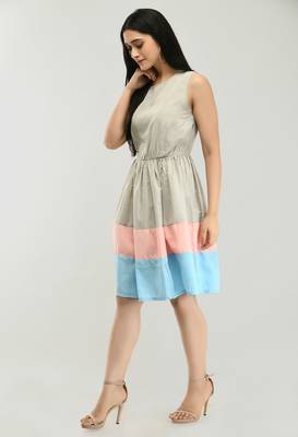 Multicolor plain crepe short-dresses 3