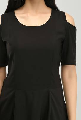 Black printed crepe short-dresses 4