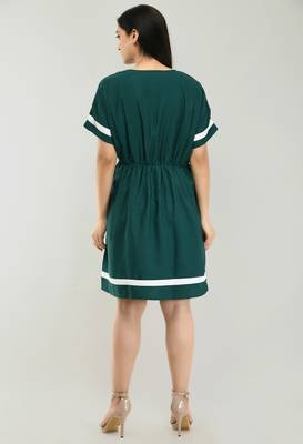 Green printed crepe short-dresses 2