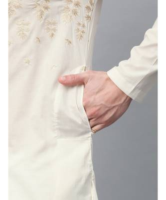 Off White Embroidered Straight Kurta 6