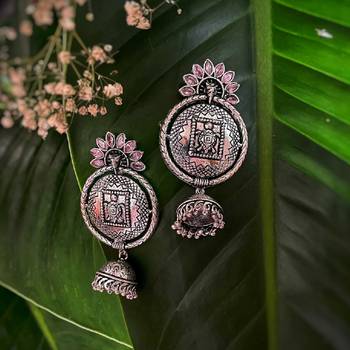  Brass Metal Is Intentionally Silver earrings 1