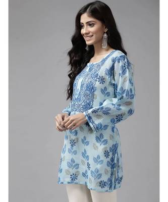 Ada Women Hand Embroidered Blue Kota Lucknow Chikankari Short Kurti - A911144 4