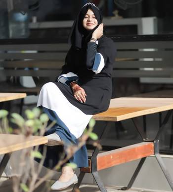 Multi Color Abaya In Nida Satin 2
