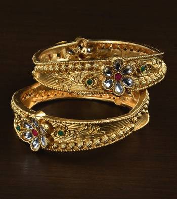 Gold Plated Kundan Embellished Designer Bangles BD583 1