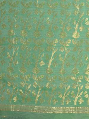 Green hand woven silk saree with blouse 5