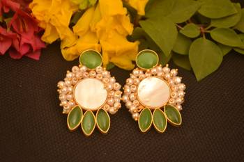 Green onyx studs 1