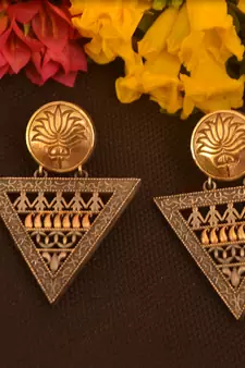 Gold danglers-drops