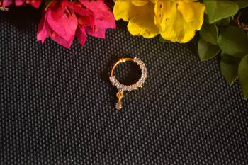 Gold diamond Nath or Nathni No-Piercing Required nose-ring 2