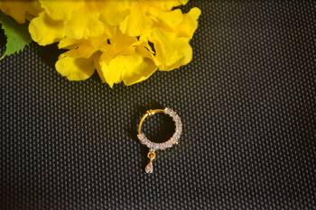 Gold diamond Nath or Nathni No-Piercing Required nose-ring 2