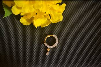 Gold diamond Nath or Nathni No-Piercing Required nose-ring 3