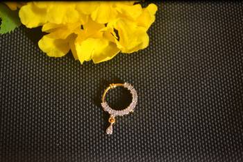 Gold diamond Nath or Nathni No-Piercing Required nose-ring 5