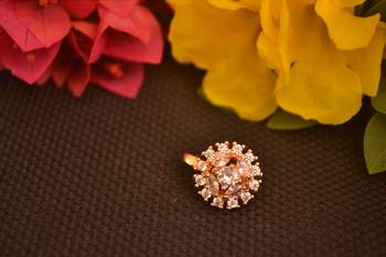 Sizzling gold floral diamond cubic zirconia clipon nose-ring or nosepin 1