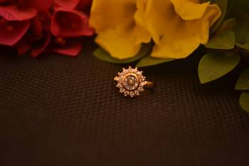 Sizzling gold floral diamond cubic zirconia clipon nose-ring or nosepin 2