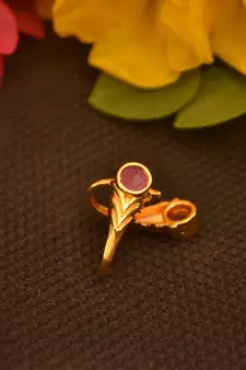 Sizzling gold floral diamond cubic zirconia clipon nose-ring or nosepin