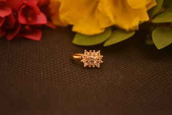 Sizzling gold floral diamond cubic zirconia clipon nose-ring or nosepin 1
