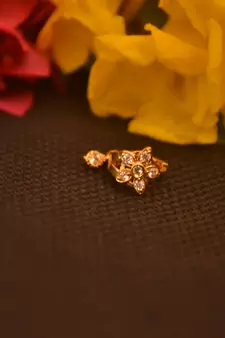 Sizzling gold floral diamond cubic zirconia nose-ring or nosepin