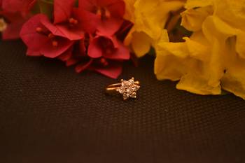 Sizzling gold floral diamond cubic zirconia clipon nose-ring or nosepin 1