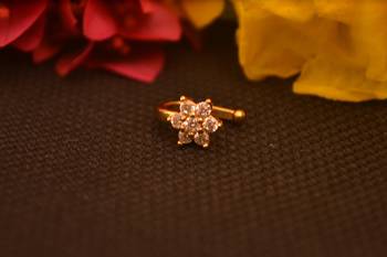 Sizzling gold floral diamond cubic zirconia clipon nose-ring or nosepin 1