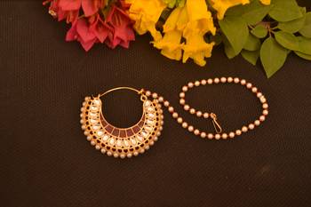 Gold kudan nath or nathni or naath with one pearl line nose-ring 1