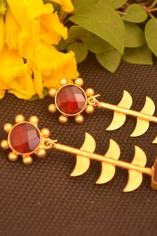 Maroon onyx danglers-drops