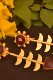 Maroon onyx danglers-drops