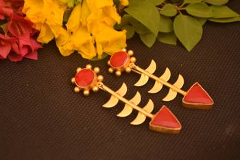 Red onyx studs 1
