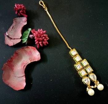 Gold agate maang-tikka 1