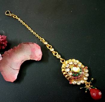 Gold agate maang-tikka 1