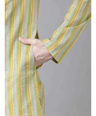 Men Yello And White Printed Straight cotton Kurta With Pyjama 6