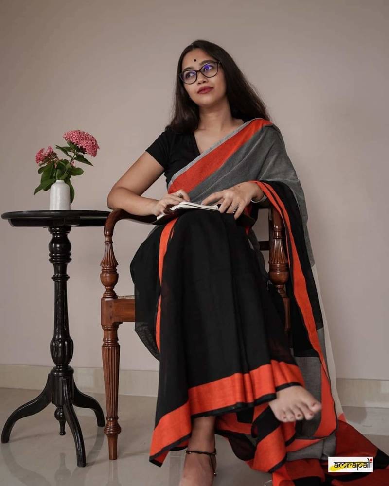 Elegant Khadi Cotton Handloom Saree With Running Blouse Piece