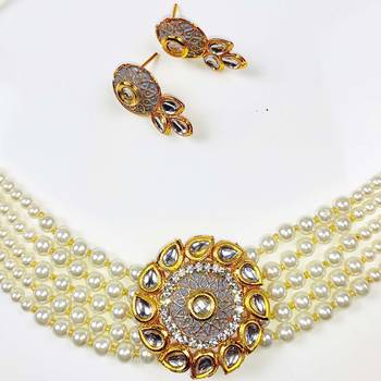 Adorable Gold-Plated Pearl Choker Stones Kundan Choker Necklace & Earring Set For Women 3