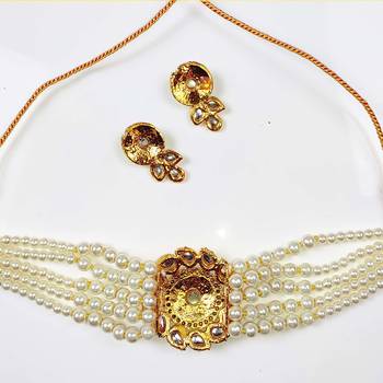 Adorable Gold-Plated Pearl Choker Stones Kundan Choker Necklace & Earring Set For Women 4