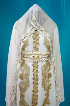 White Zari Stone Work Georgette Islamic Style Beads Embedded Partywear Kaftan Long Gown Evening wear Dubai kaftan