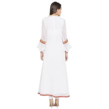 Off-white embroidered georgette kurta &-sets 4