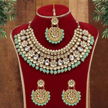 Green necklace-sets 1
