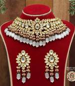 White necklace-sets