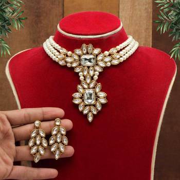 White necklace-sets 1