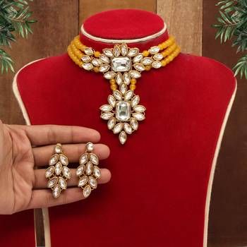 Yellow necklace-sets 1