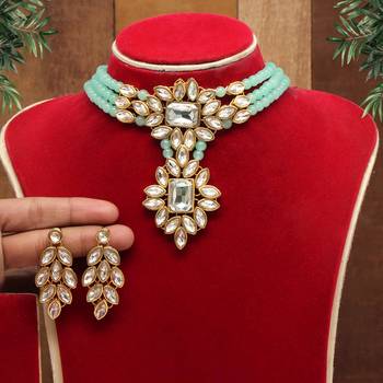 Green necklace-sets 1